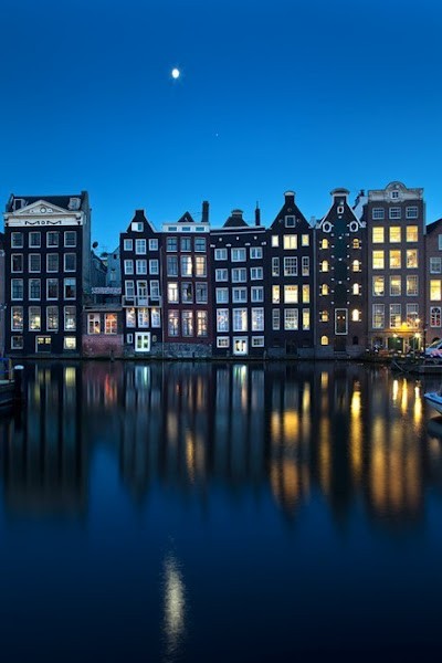 Amsterdam-1.jpg