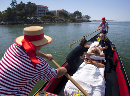 Honeymoon_Gondola_Massage.jpg