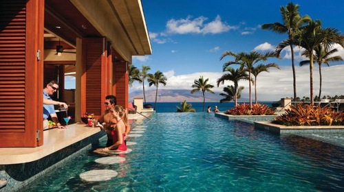 Four_Seaons_Maui_Wailea_Pool_Bar.jpeg