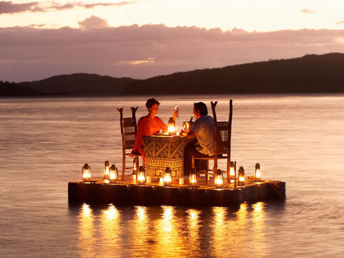 romantic_honeymoon_dinner-1.jpg