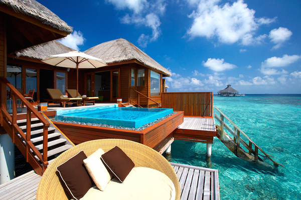 overwater-bungalow-huvafen-fushi-maldives-01.jpg