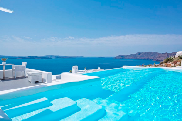 canaves_oia_santorini_pool_02.png