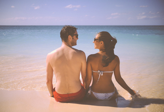 newlyweds_beach_sand_tropical-01.jpg