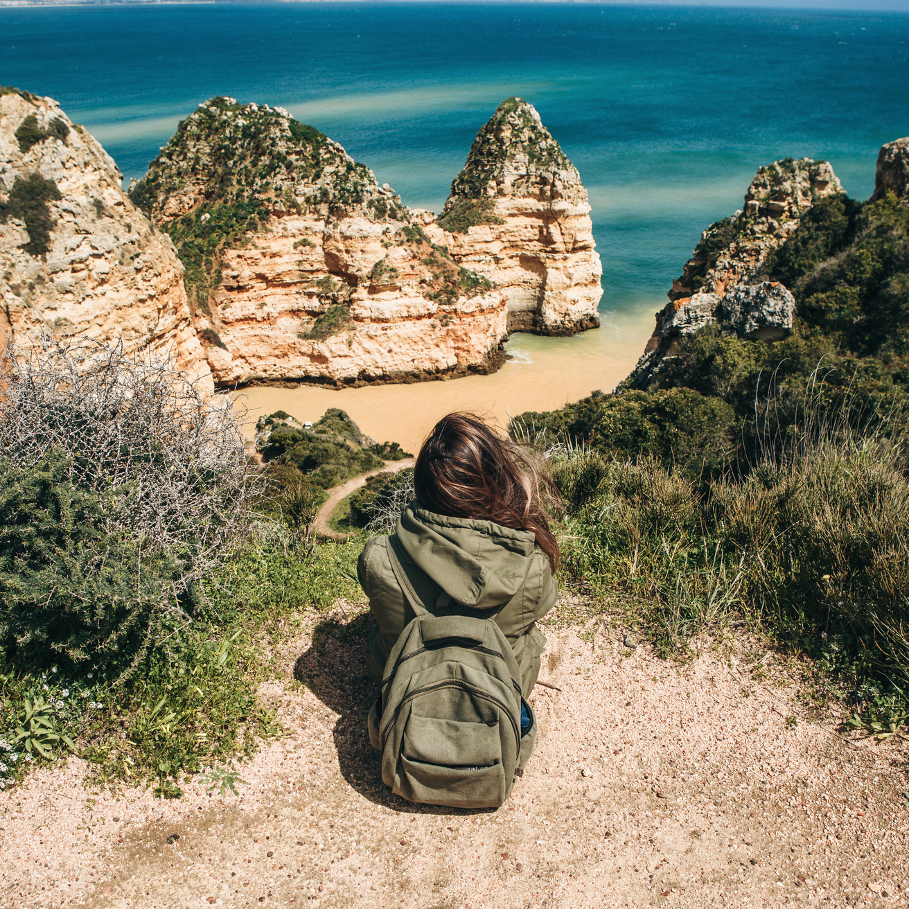 https://www.travelersjoy.com/blog/Fall_honeymoon_Destinations_Algarve.jpg