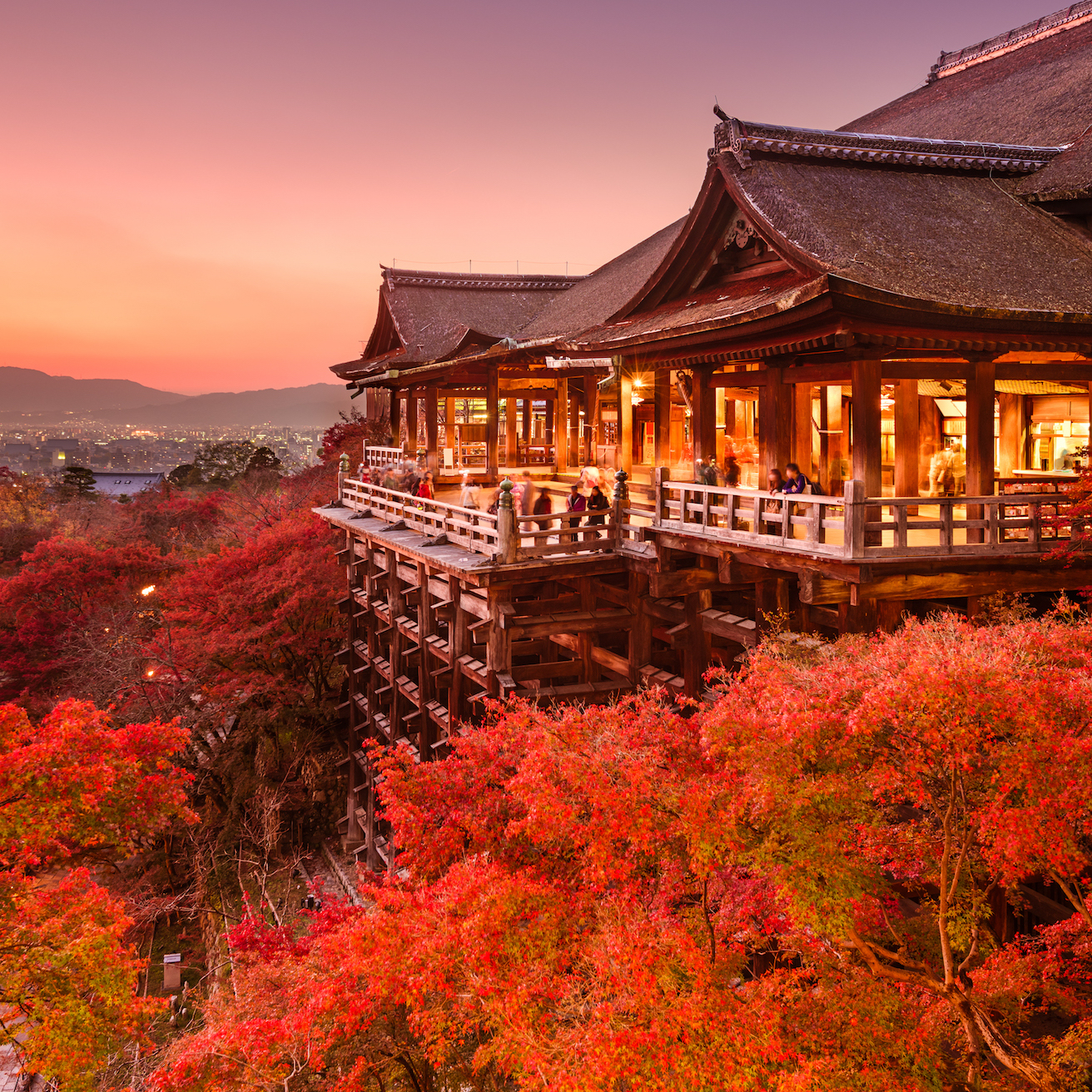 https://www.travelersjoy.com/blog/Fall_honeymoon_Destinations_Kyoto.jpg