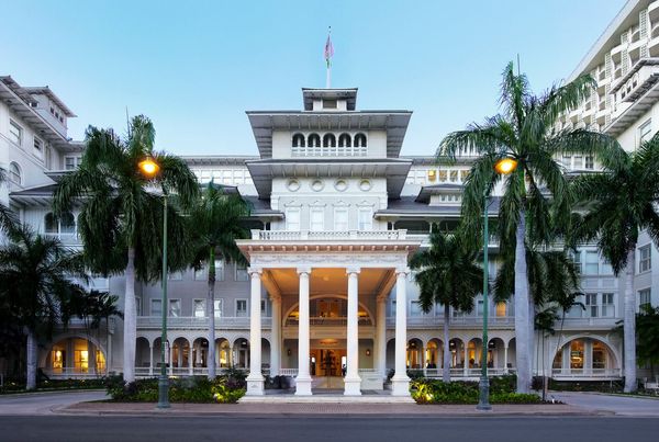 moana_surfrider_hotel_oahu.jpg