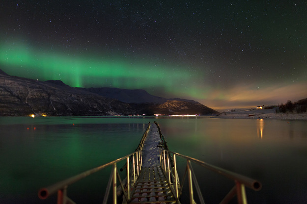 norway_honeymoon_northern_lights.jpeg