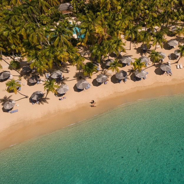 antigua_curtain_bluff_bay_beach.jpg