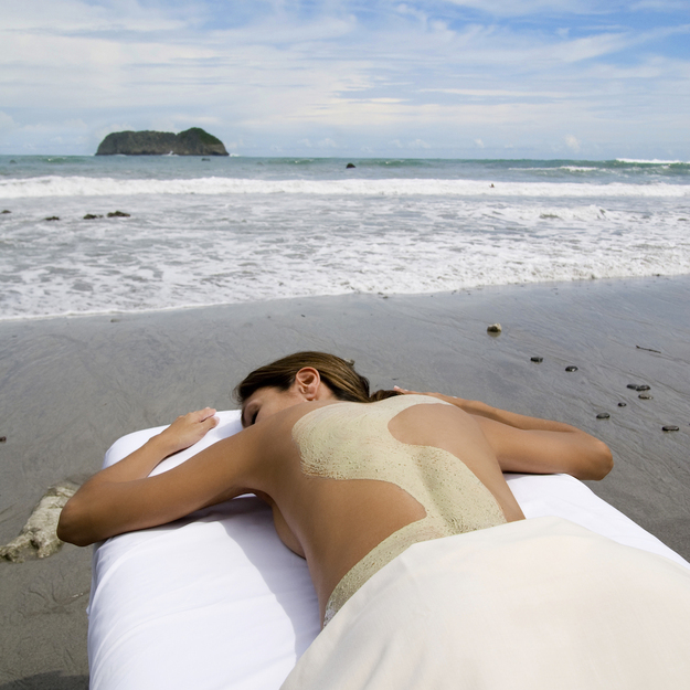 arenas_del_mar_costa_rica_massage_beachside.jpg