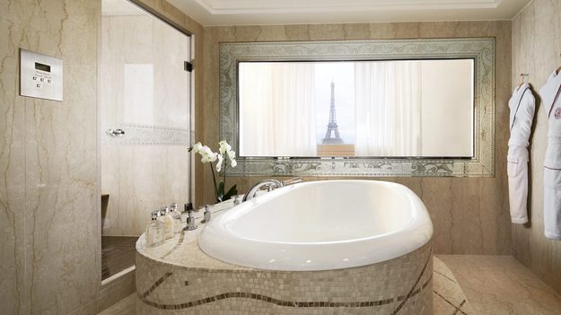 paris_plaza_athenee_hotel_honeymoon.jpg