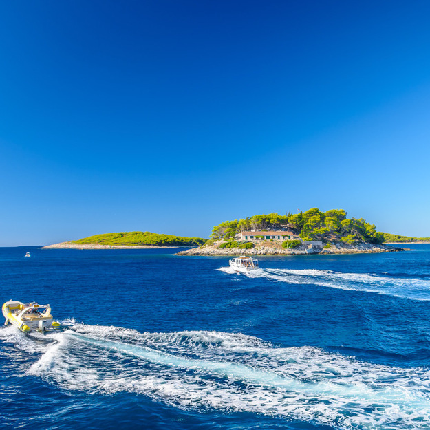 croatia_honeymoon_hvar_coast-1.jpeg