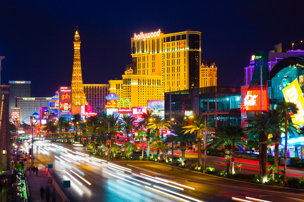 top_honeymoon_destinations_Las_Vegas.jpg