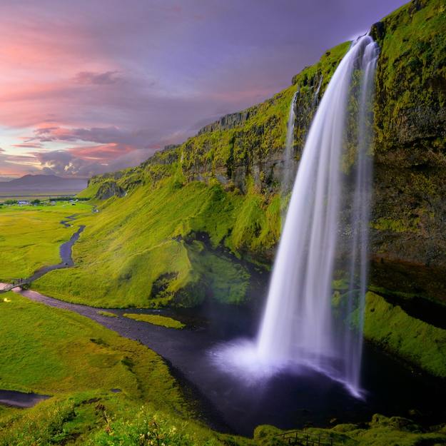 Iceland_honeymoon_activities-cover.jpg