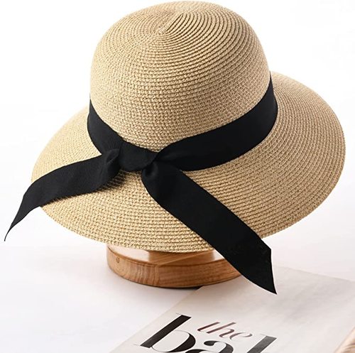 honeymoon_essentials_sun_hat.jpg