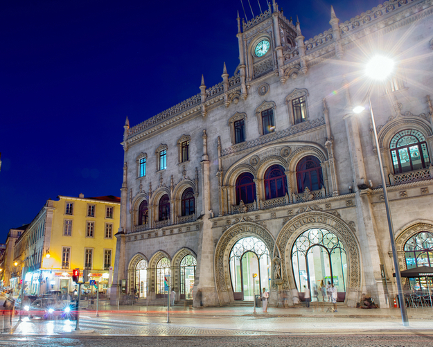 Lisbon_Rossio_Train_Station-10.jpg