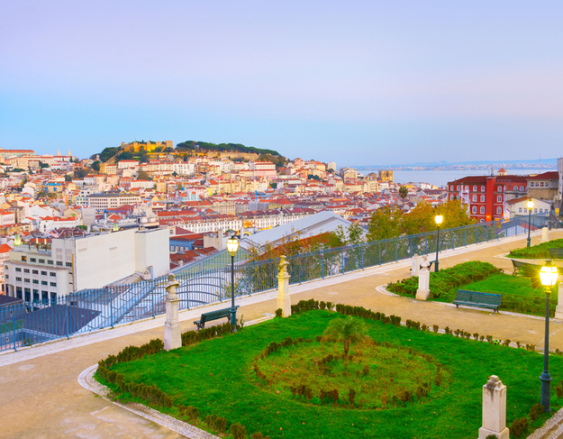 Lisbon_Viewpoint-15.jpg