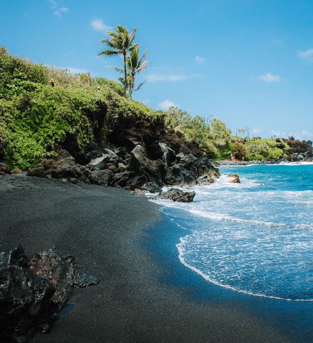hawaii_black-sand_beach.jpg