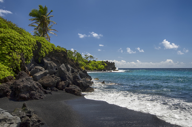 Maui_Hawaii_Honeymoon_Beach.jpg