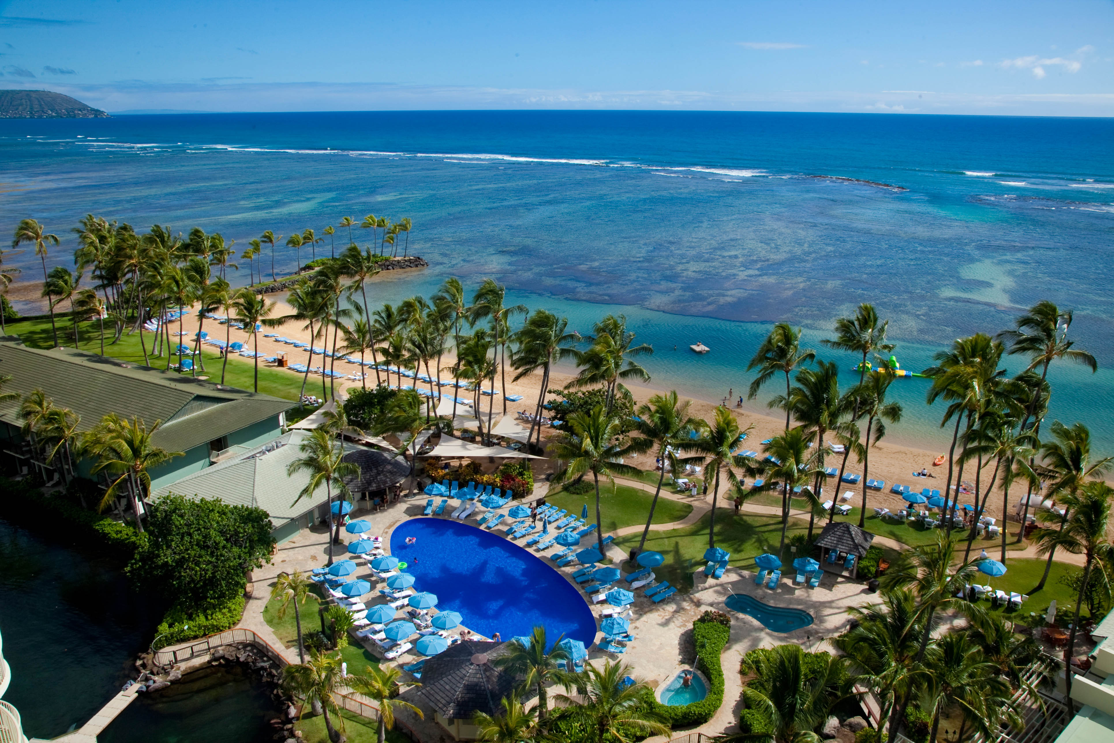 Top 5 Hotels  for a Honeymoon in Oahu Traveler s Joy