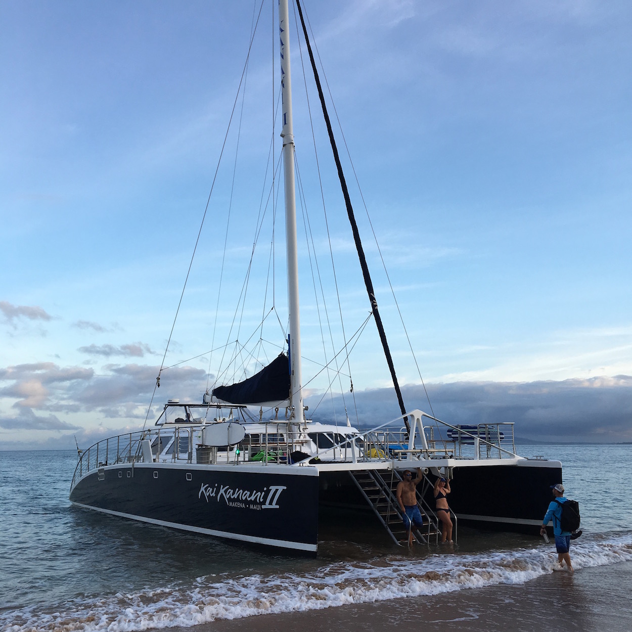 https://www.travelersjoy.com/blog/sunrise_snorkeling_maui.jpg