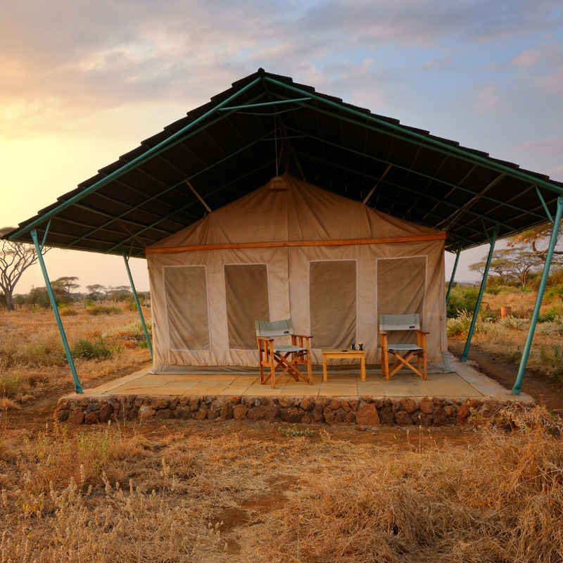 Kenya luxury safari resort tent